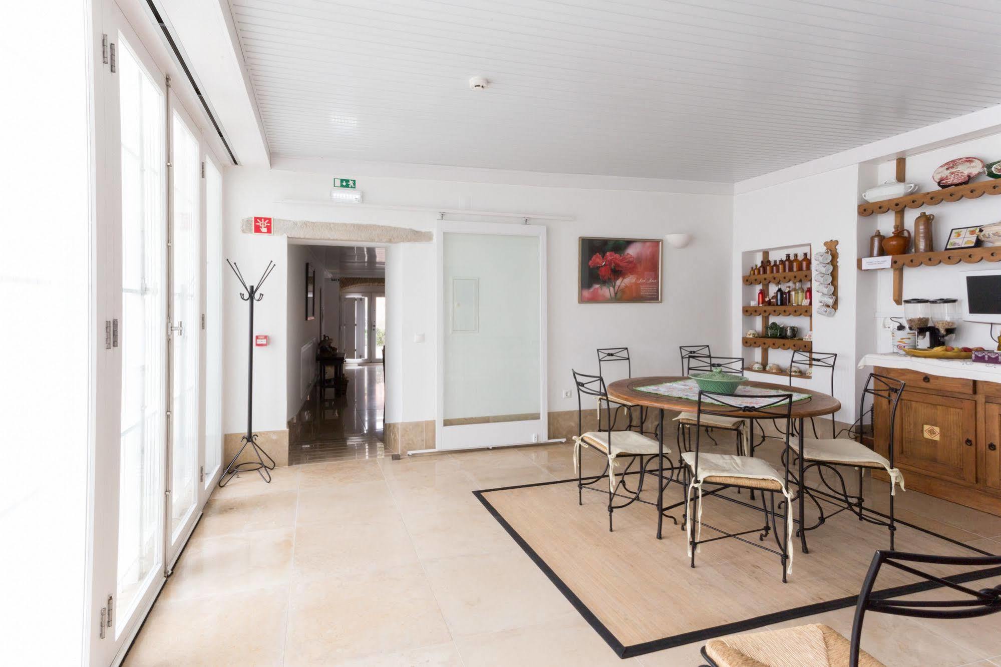 Гостевой дом Casa Morais Коимбра Экстерьер фото